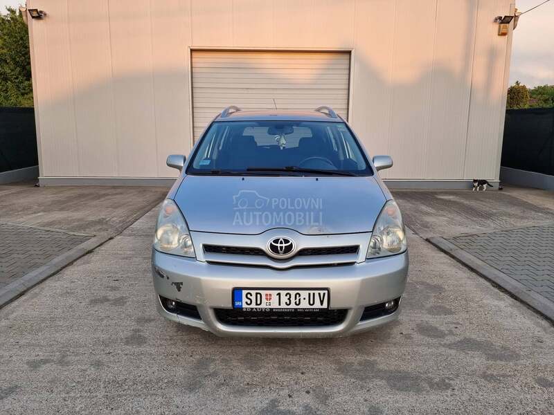 Toyota Corolla Verso 2.2 d4d