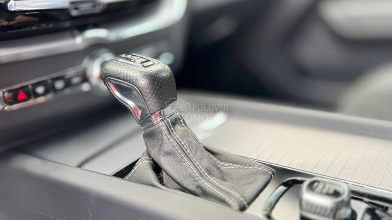 Volvo XC60 R desing 4x4 190hp