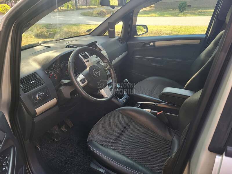 Opel Zafira 