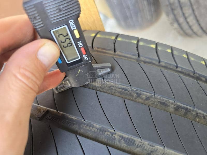 Michelin 235/50 R19 Letnja