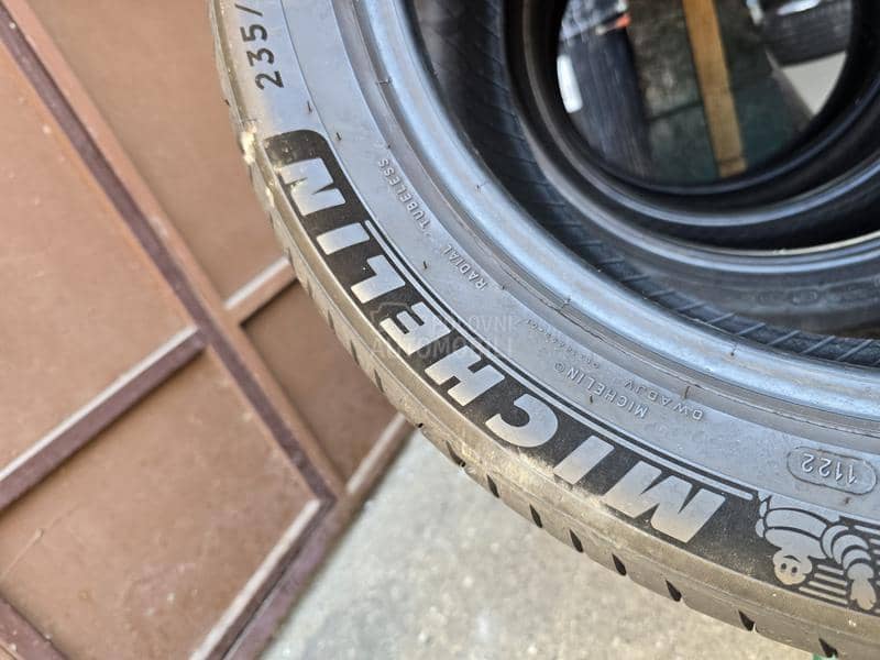 Michelin 235/50 R19 Letnja