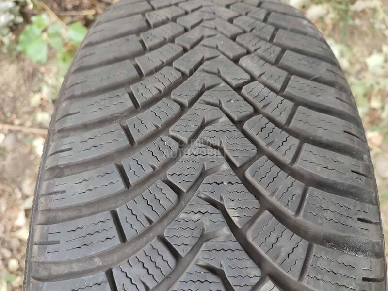 Falken 205/45 R17 Zimska