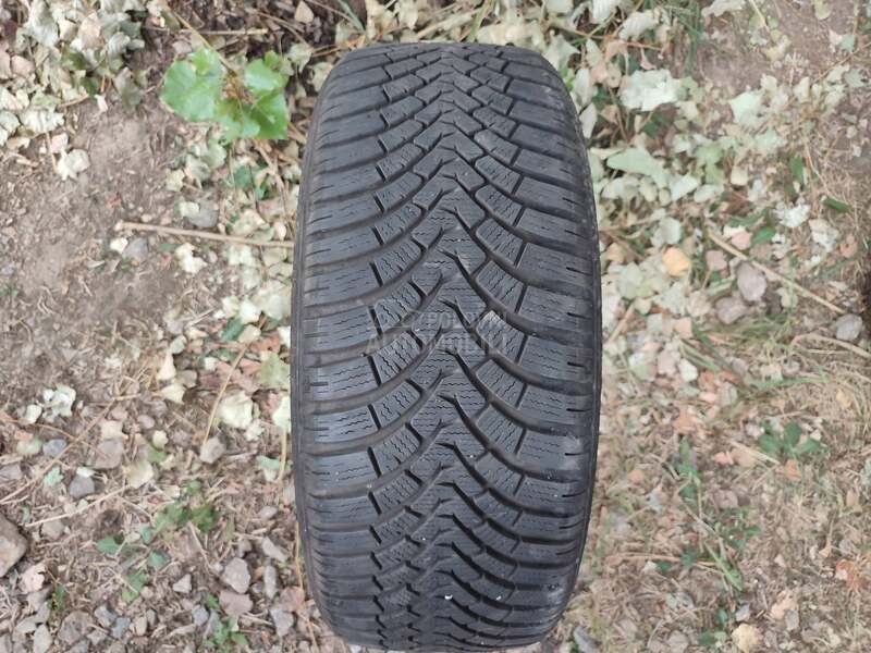 Falken 205/45 R17 Zimska
