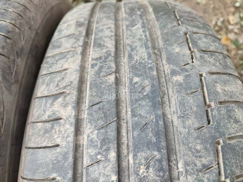 Continental 215/65 R17 Letnja