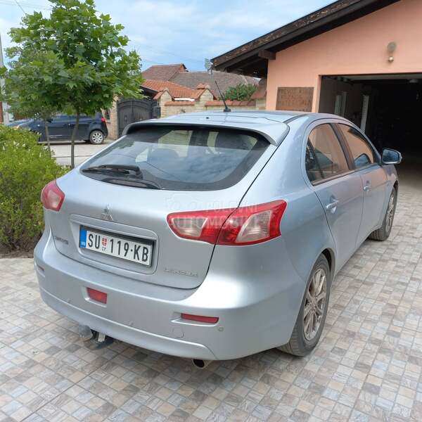 Mitsubishi Lancer 1,8 cvt i