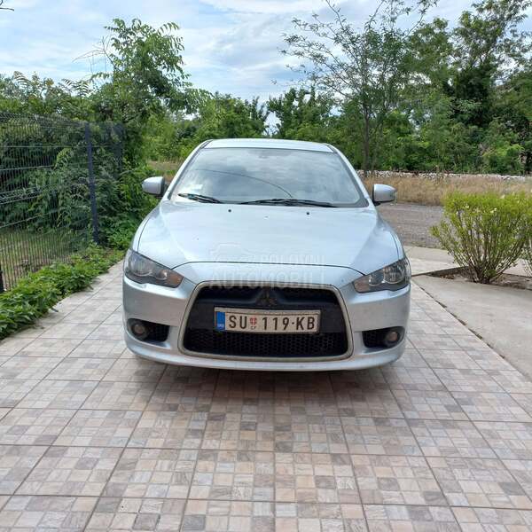 Mitsubishi Lancer 1,8 cvt i
