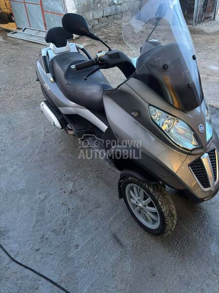 Piaggio mp3 b kat