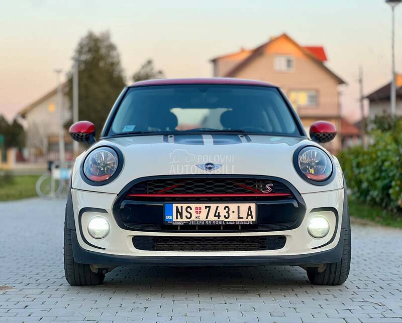 MINI One 