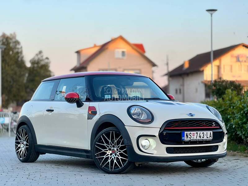 MINI One 