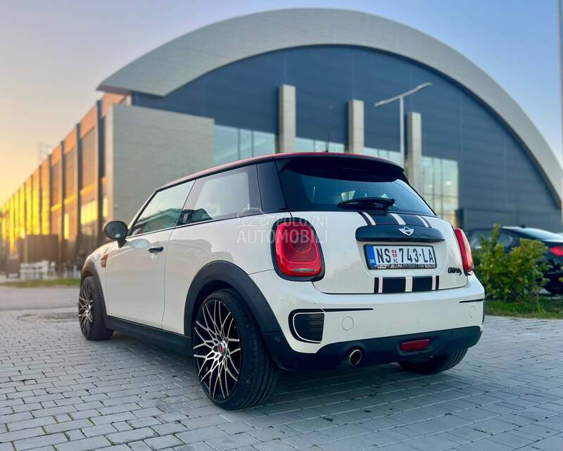 MINI One 