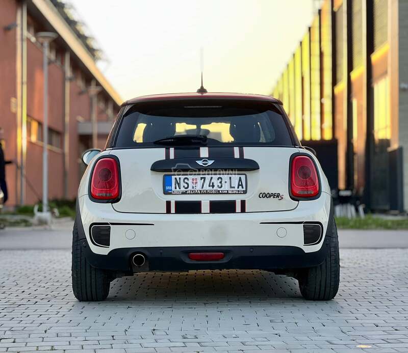 MINI One 