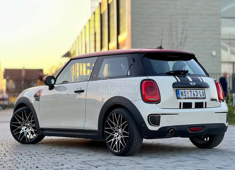 MINI One 