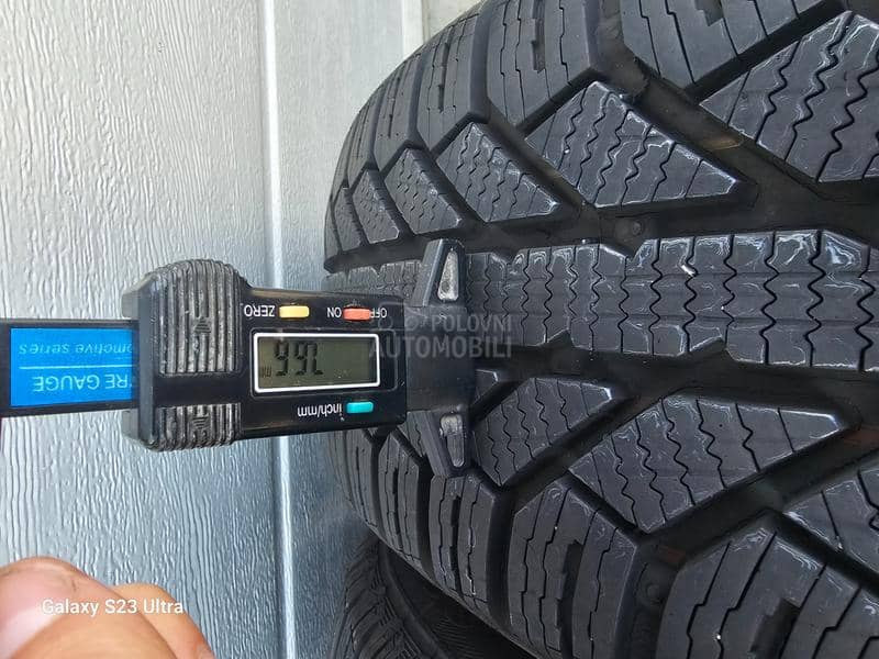 Semperit 205/60 R16 Zimska