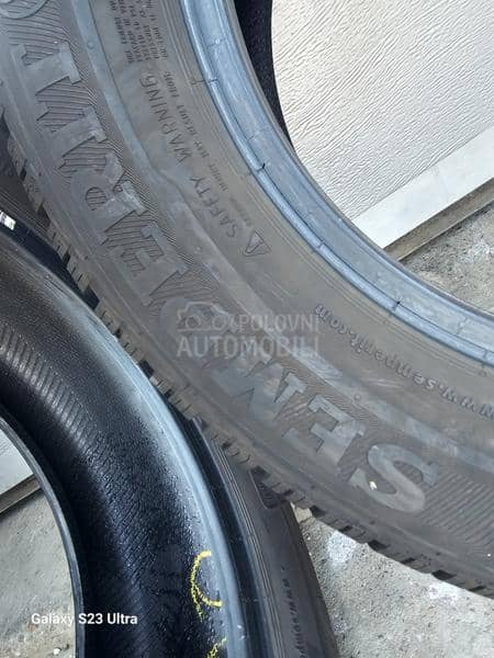 Semperit 205/60 R16 Zimska