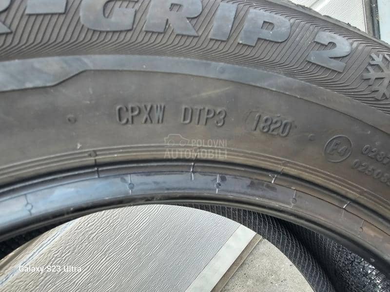 Semperit 205/60 R16 Zimska