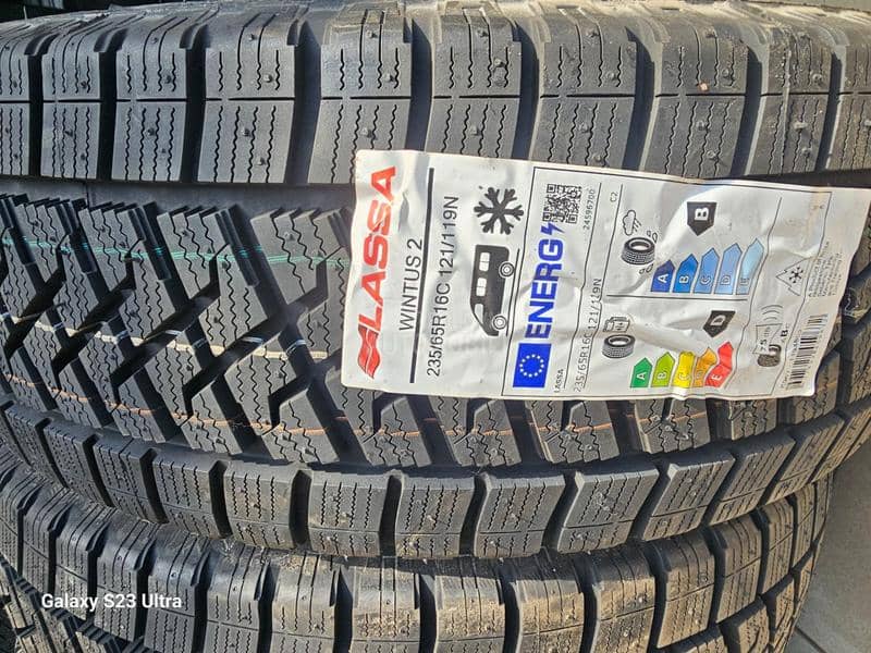 Lassa 235/65 R16 Zimska