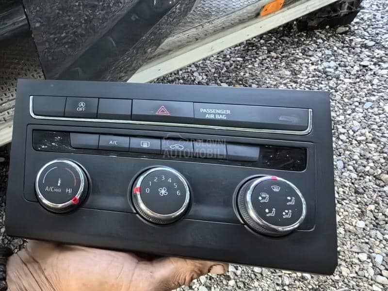 Seat Leon -  kompletan auto u delovima