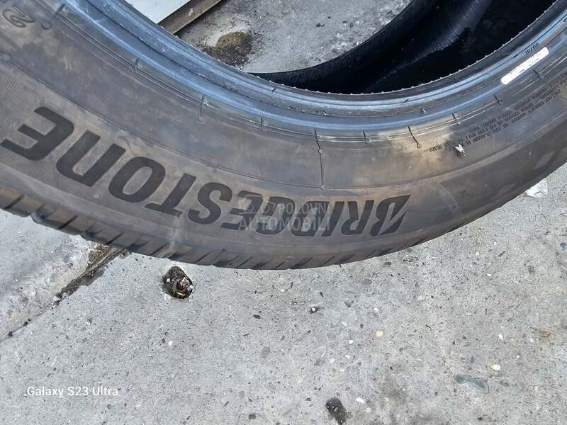 Bridgestone 235/55 R19 Zimska