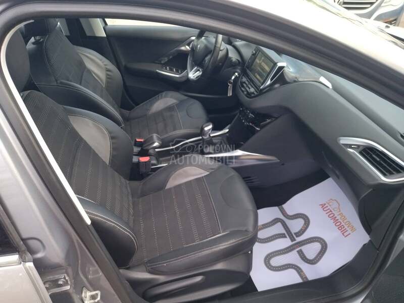 Peugeot 2008 1.6 eHDI ALLURE
