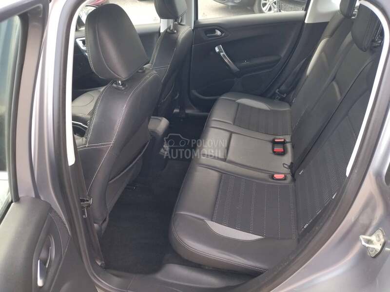 Peugeot 2008 1.6 eHDI ALLURE