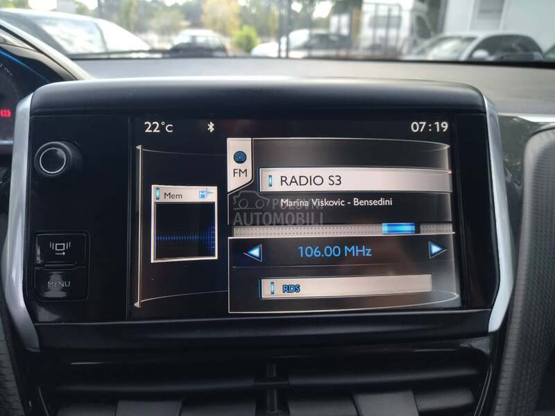 Peugeot 2008 1.6 eHDI ALLURE