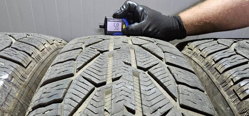 Taurus 265/60 R18 Zimska