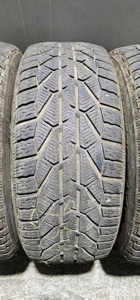 Taurus 265/60 R18 Zimska