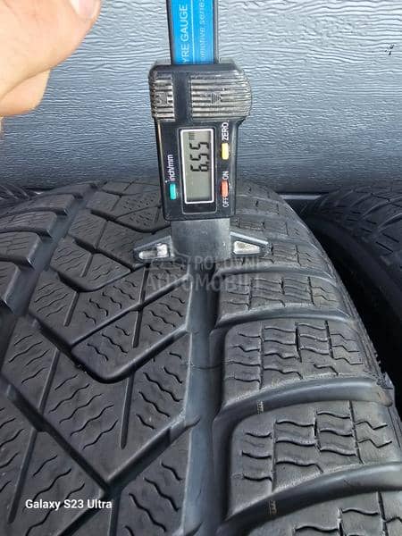 Pirelli 235/55 R18 Zimska