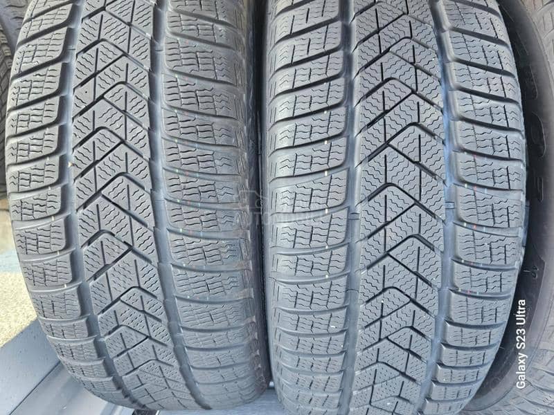 Pirelli 235/55 R18 Zimska