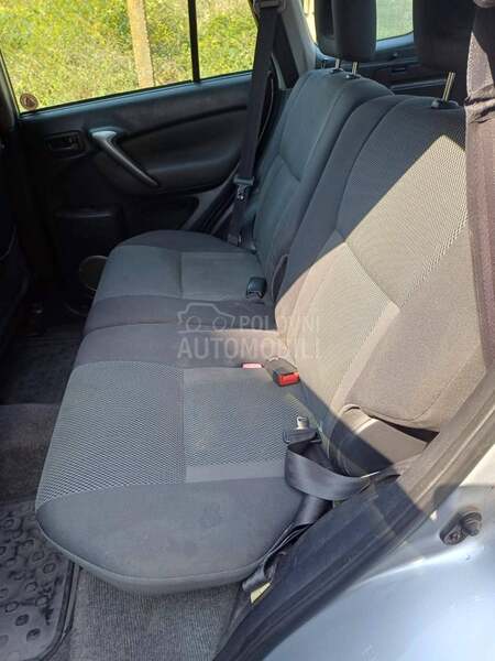 Toyota RAV 4 2.0 vvt-i