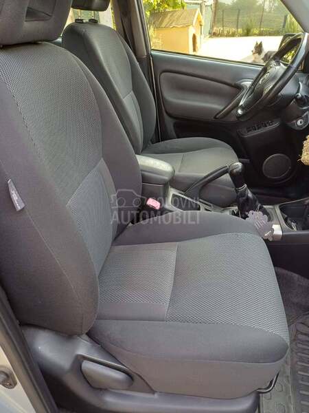 Toyota RAV 4 2.0 vvt-i