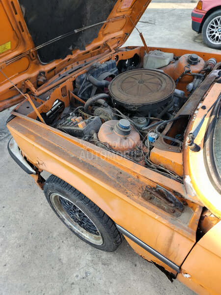 BMW 318 e21