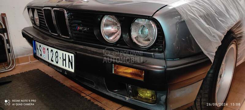 BMW 318 E30 318i