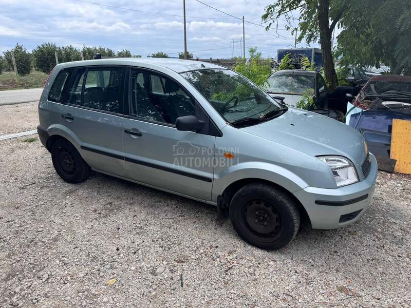 Ford Fusion 1.4tdc 2004. god. -  kompletan auto u delovima