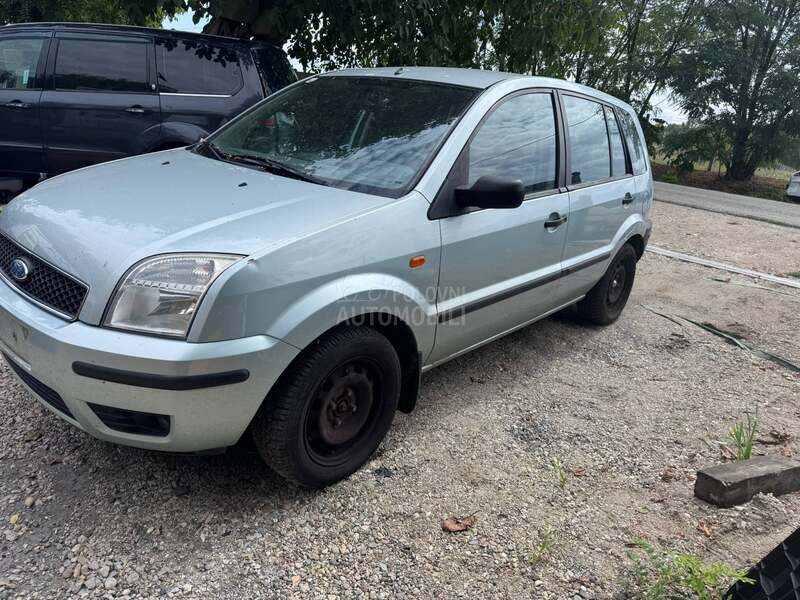 Ford Fusion 1.4tdc 2004. god. -  kompletan auto u delovima