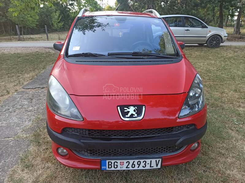Peugeot 1007 1,6 A