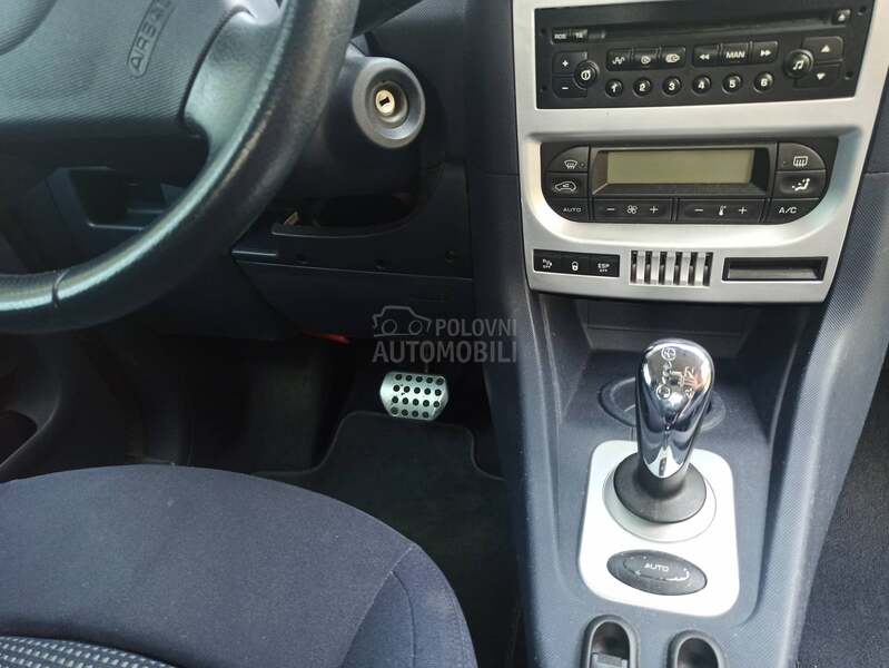 Peugeot 1007 1,6 A
