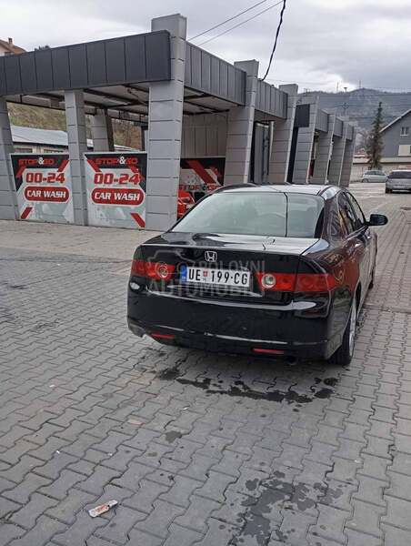 Honda Accord 2.0