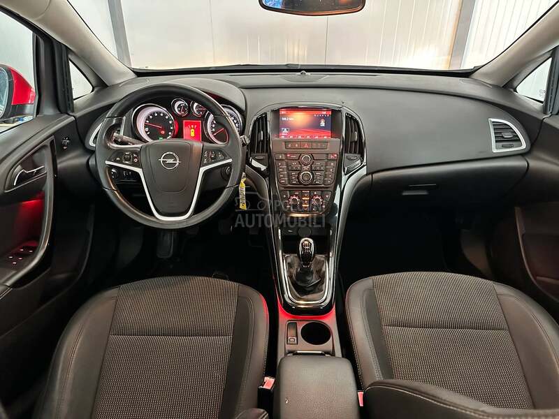 Opel Astra J 1.4 Turbo
