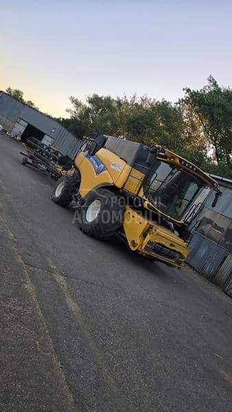 New Holland CR 9.80