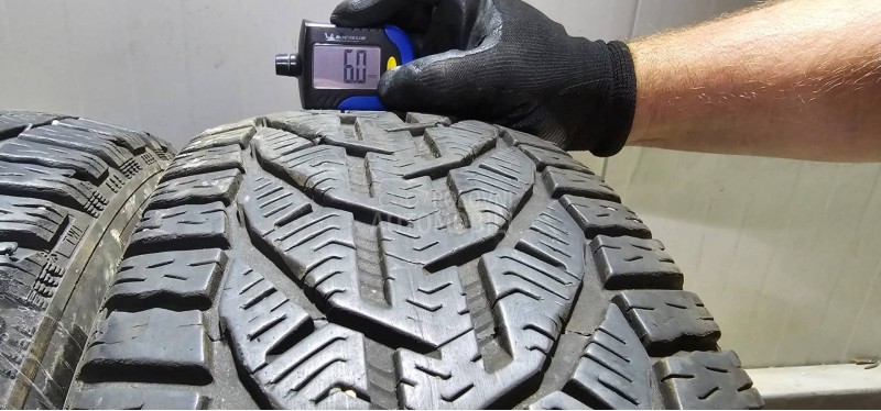 Taurus 205/60 R16 Zimska