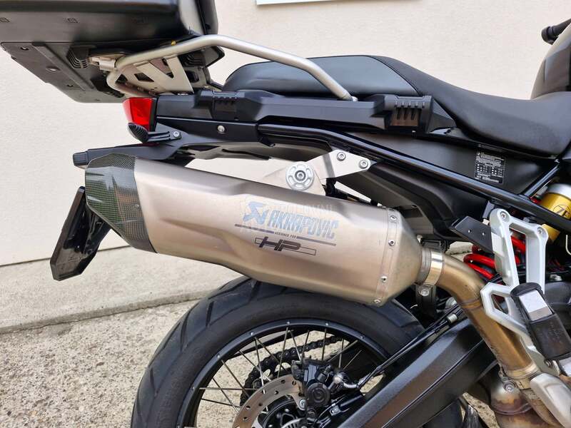 BMW F850GS