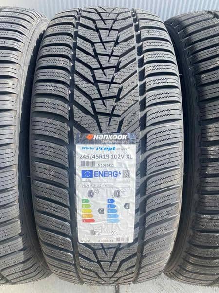 Hankook 275/40 R19 Zimska
