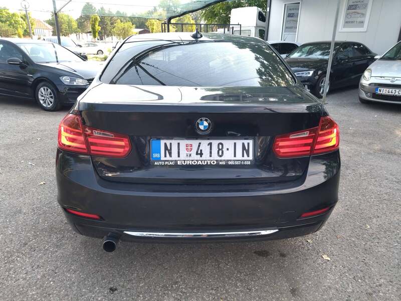 BMW 320 LUXURY
