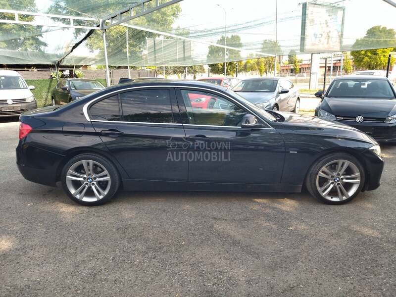 BMW 320 LUXURY