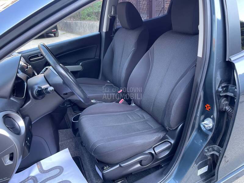 Mazda 2 1.5 / T0P / CH