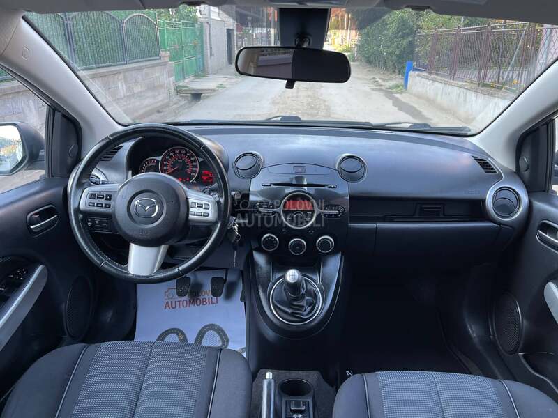 Mazda 2 1.5 / T0P / CH