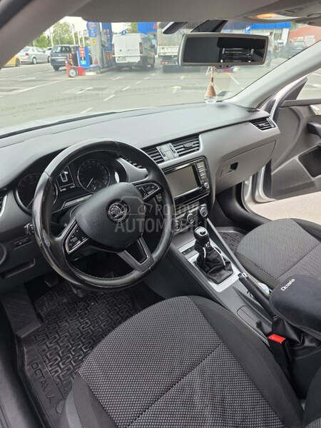 Škoda Octavia 1.6