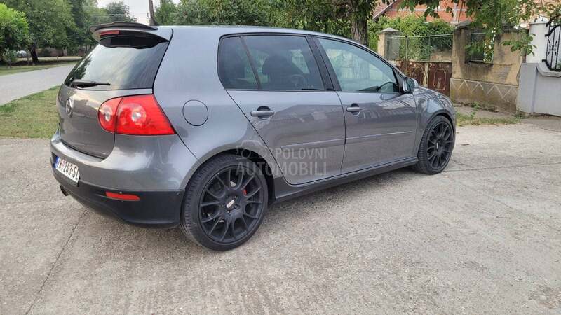 Volkswagen Golf 5 GTI