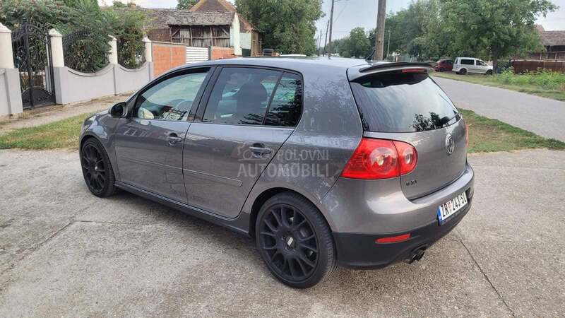 Volkswagen Golf 5 GTI